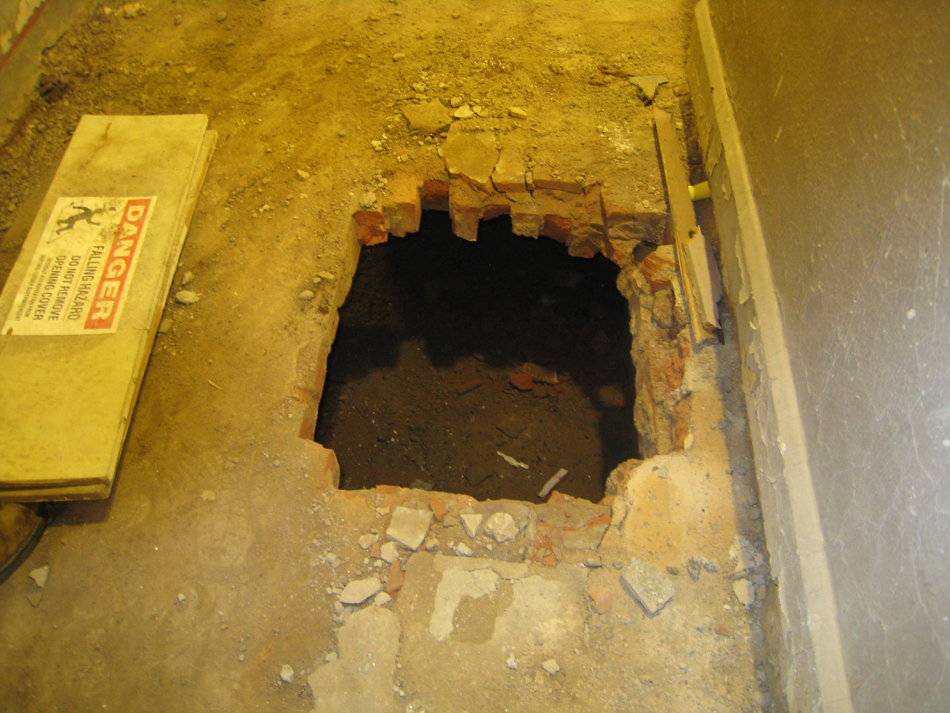 Basement - Under Floor Ventilation Duct